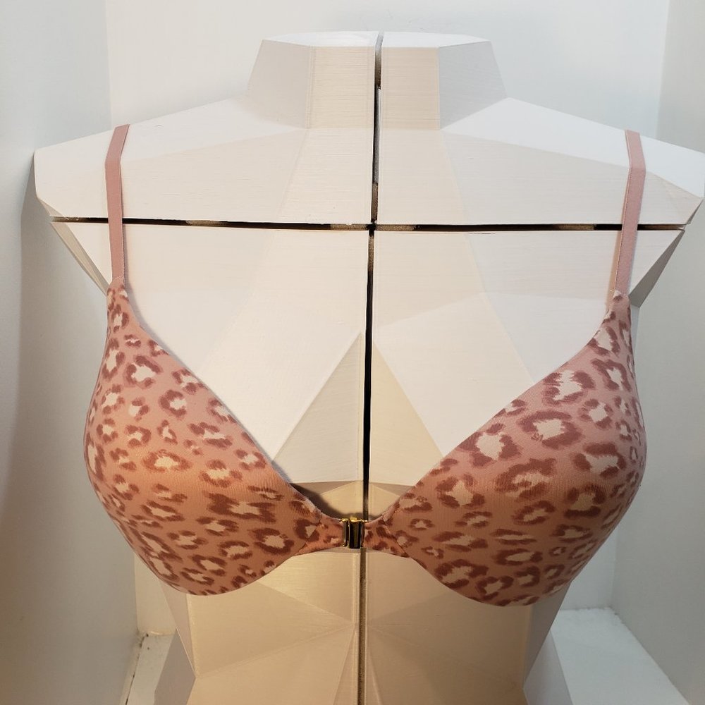 32 D Victorias Secret Bra Pink Leopard Front